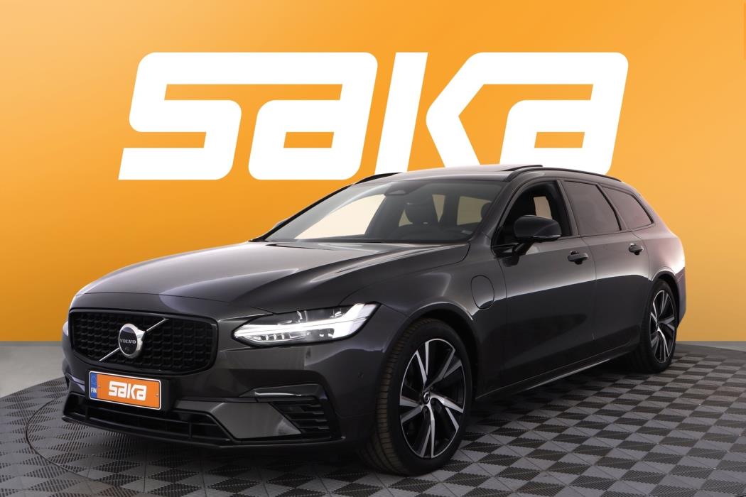 VOLVO V90 2022