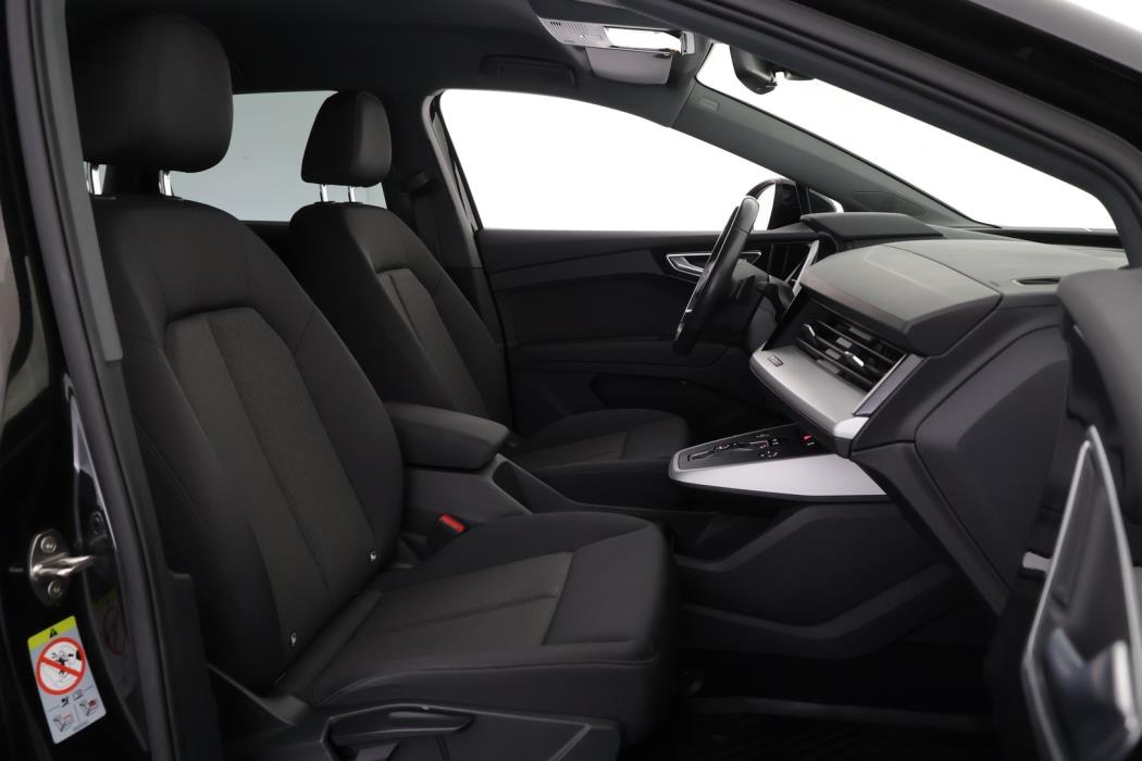 AUDI Q4 e-tron 2023