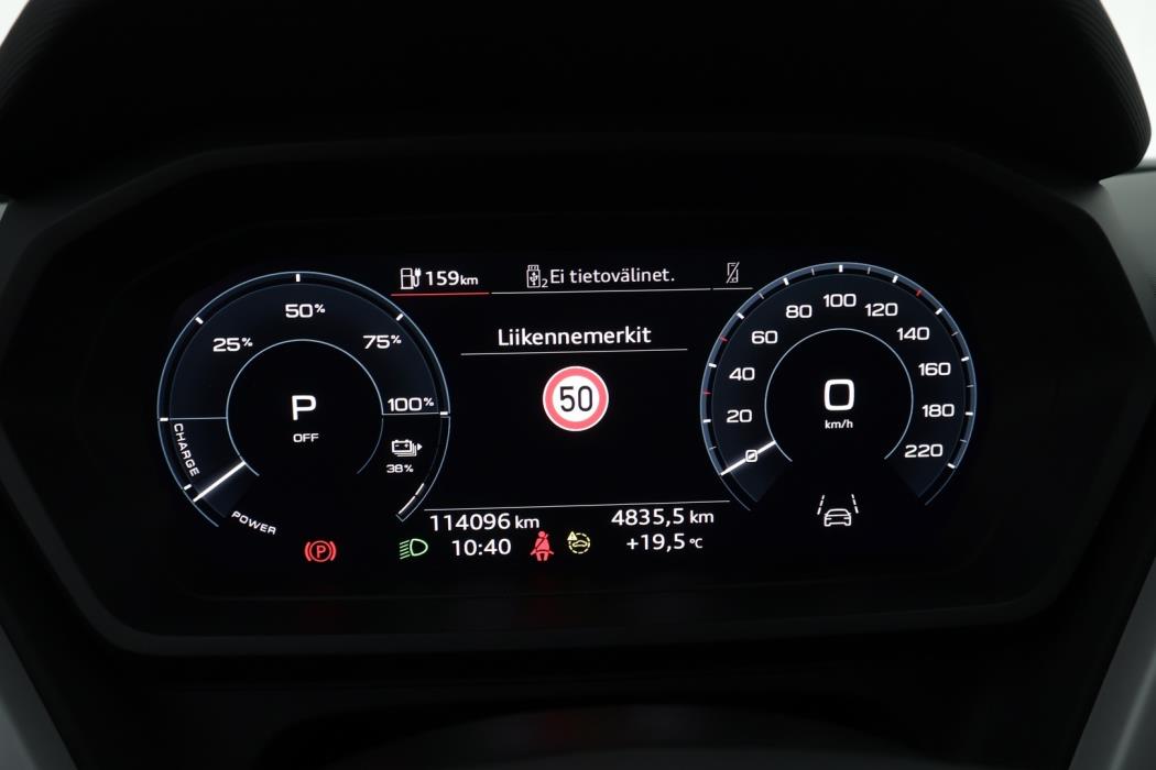 AUDI Q4 e-tron 2023