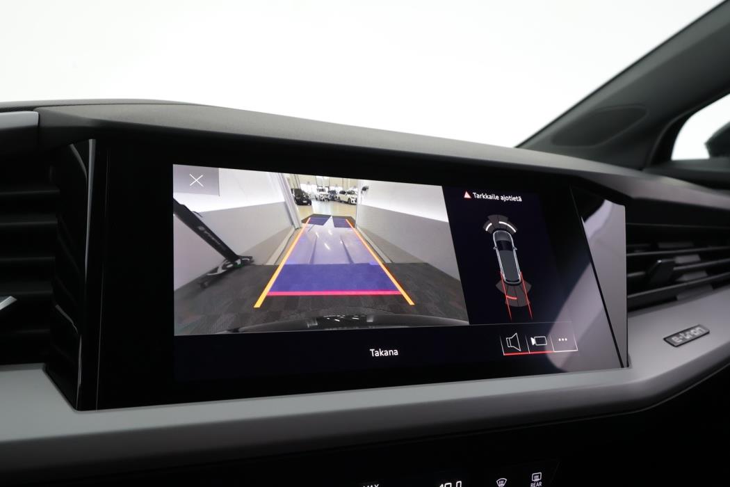 AUDI Q4 e-tron 2023
