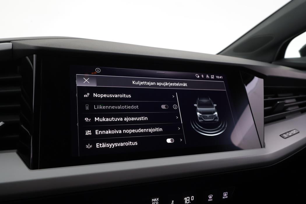 AUDI Q4 e-tron 2023