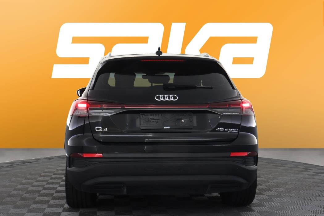 AUDI Q4 e-tron 2023