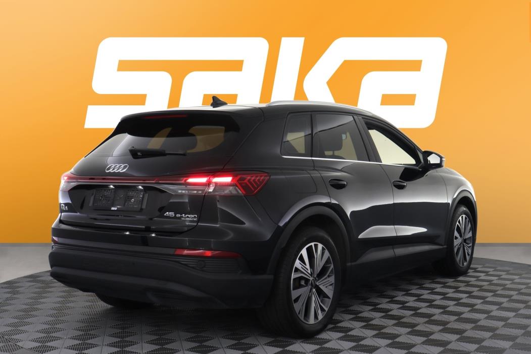 AUDI Q4 e-tron 2023