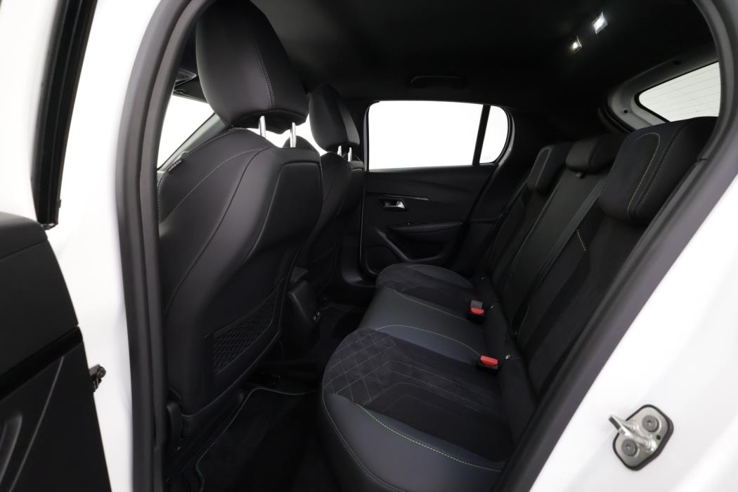 PEUGEOT e-208 2022