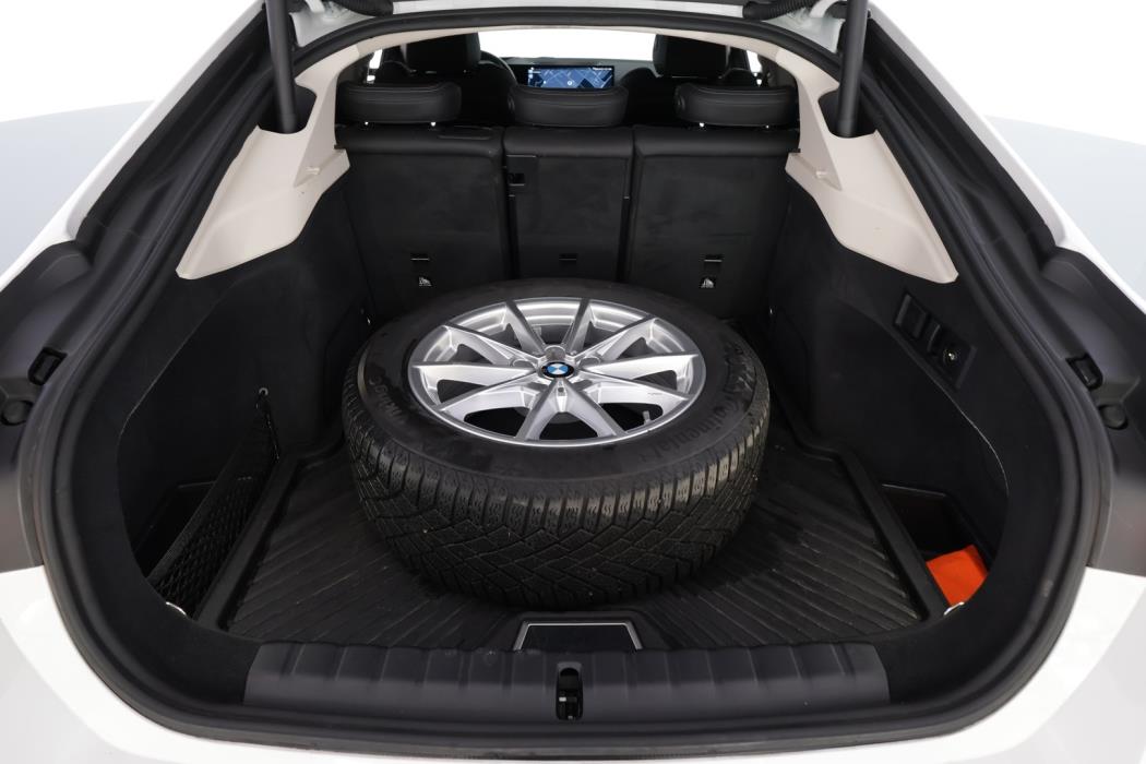 BMW i4 2024