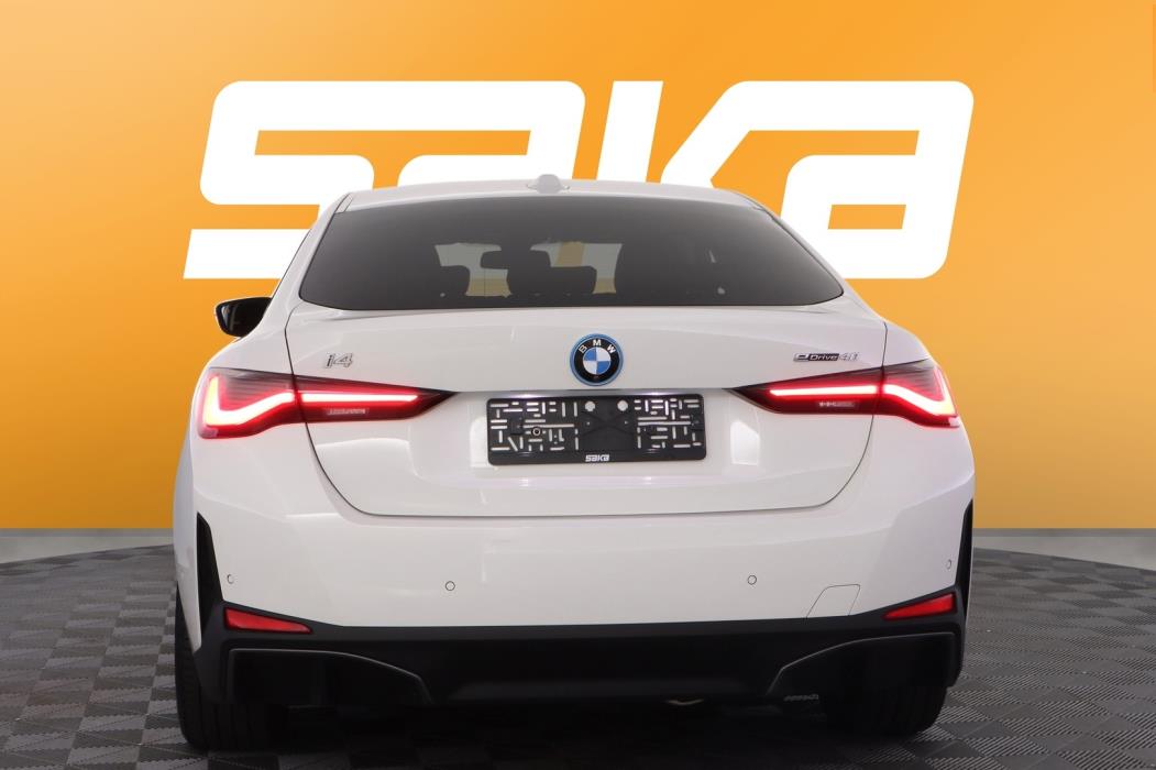 BMW i4 2024