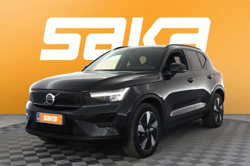 VOLVO XC40 2024
