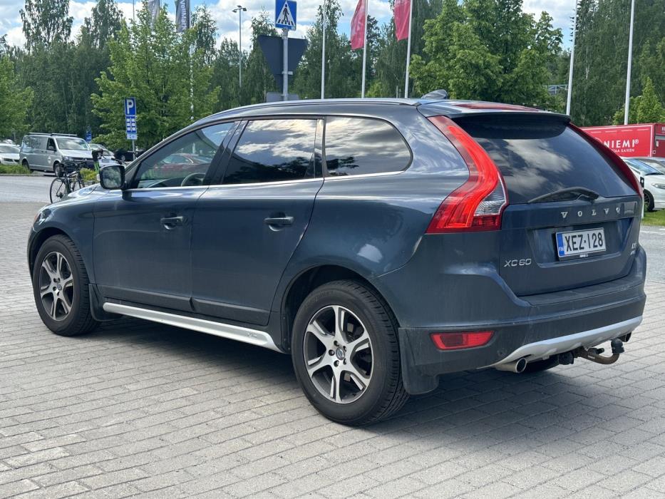 VOLVO XC60 2012