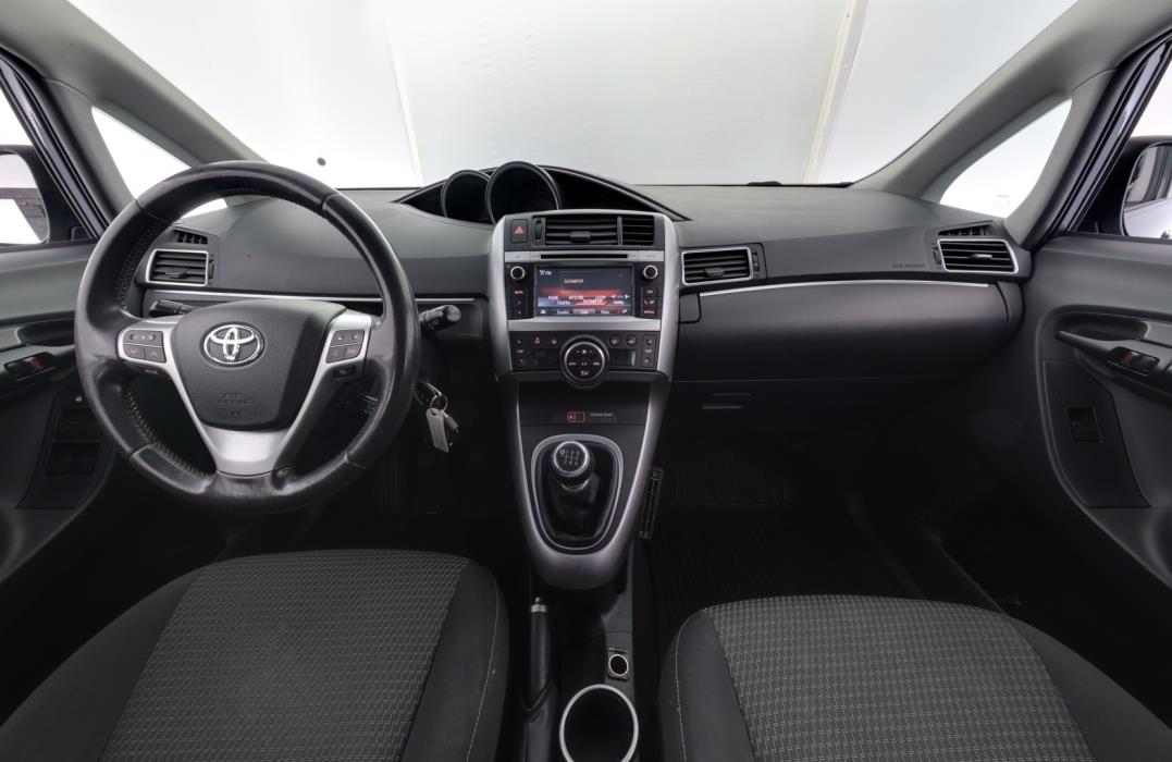 TOYOTA Verso 2014