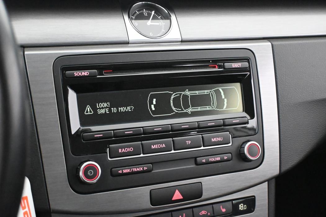 VOLKSWAGEN Passat 2014