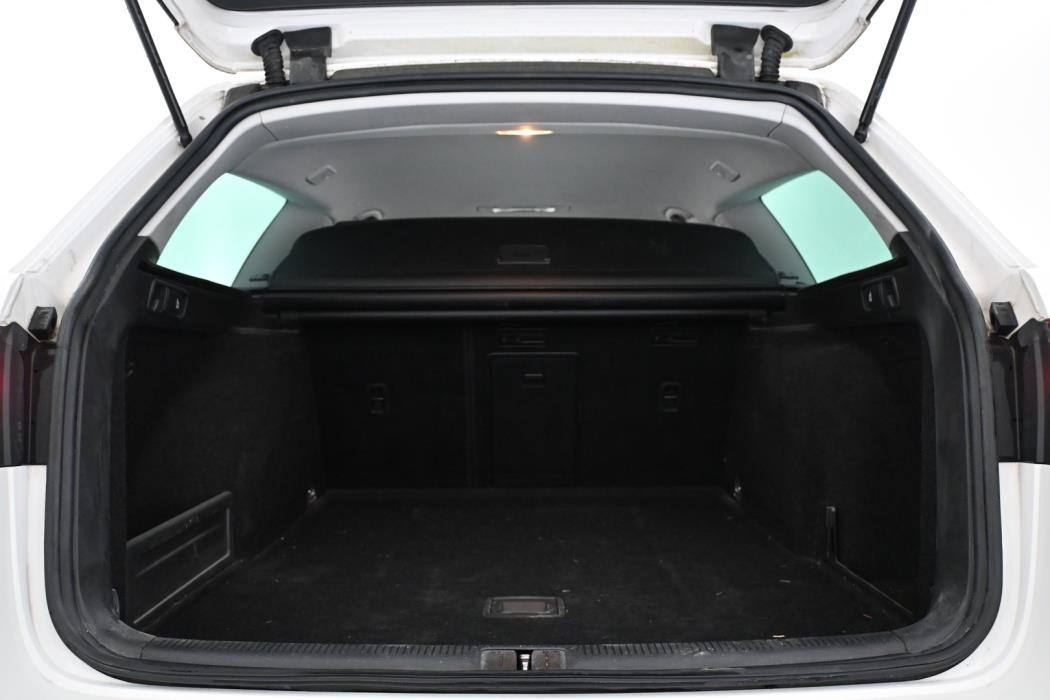 VOLKSWAGEN Passat 2014