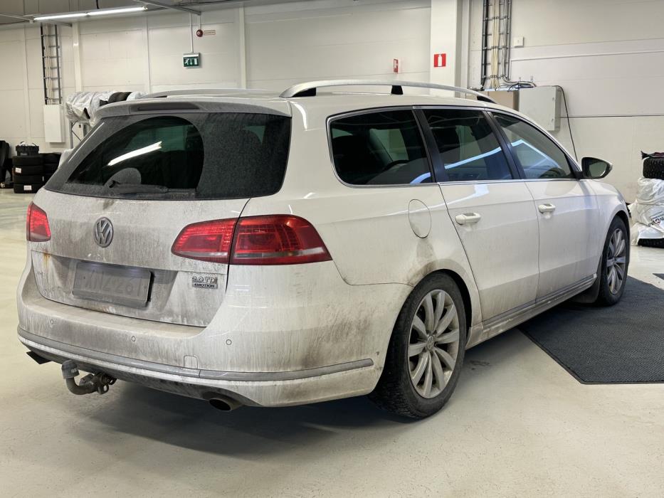 VOLKSWAGEN Passat 2014