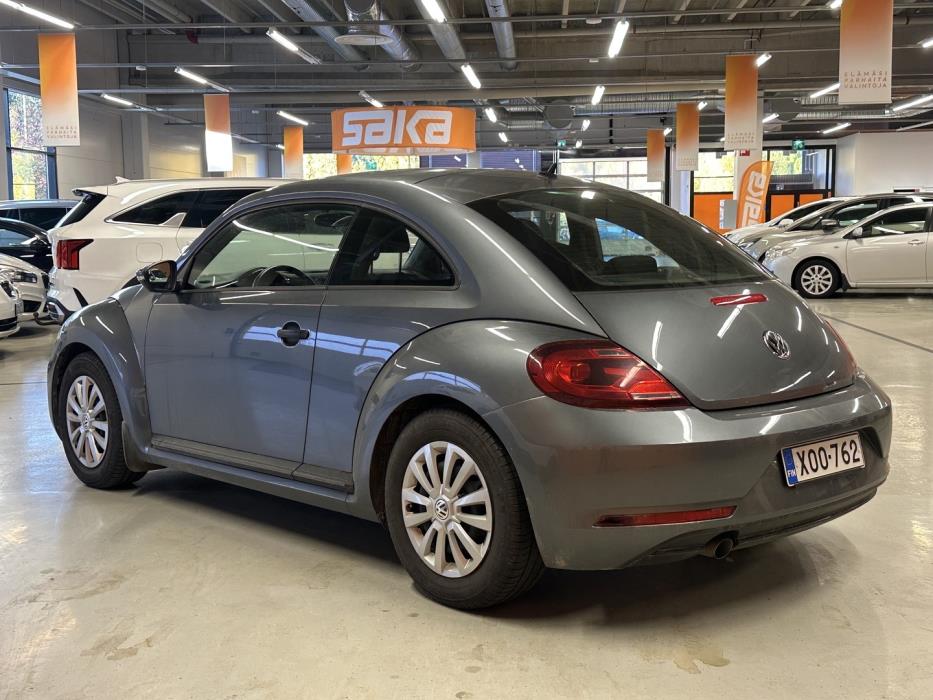VOLKSWAGEN Beetle 2018