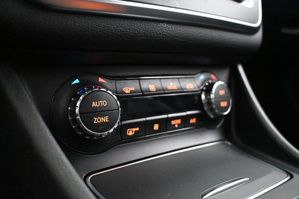 MERCEDES-BENZ CLA 2017