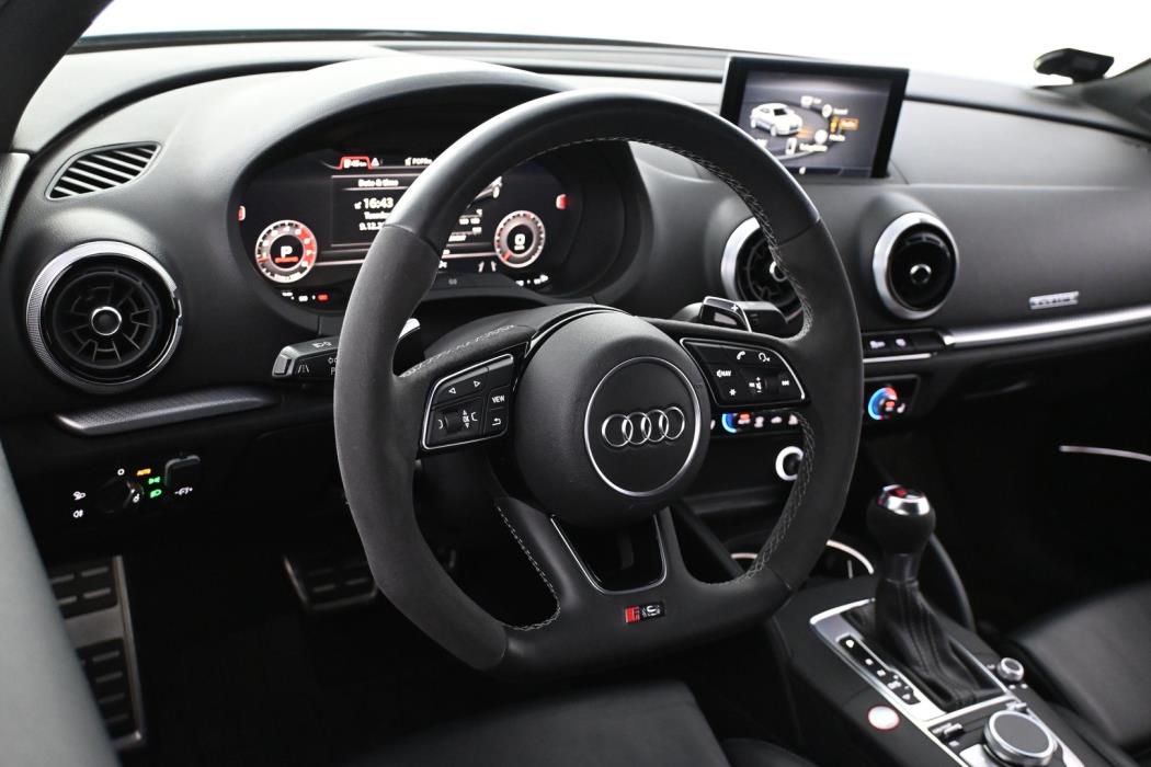 AUDI RS3 2020