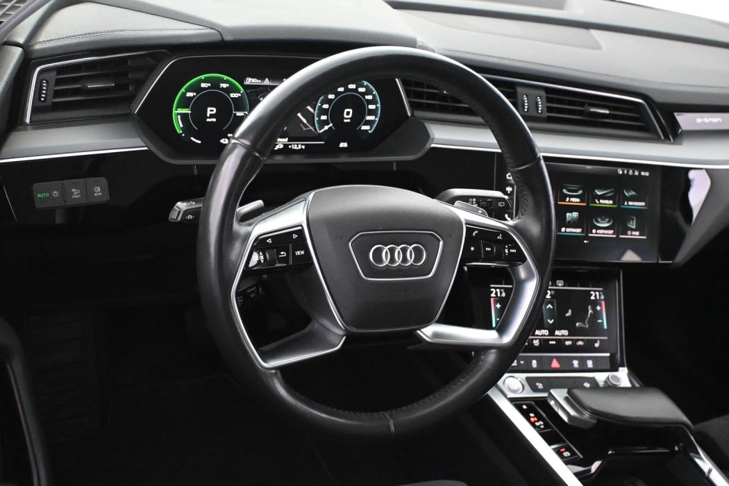 AUDI e-tron 2020