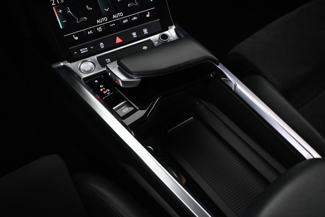 AUDI e-tron 2020