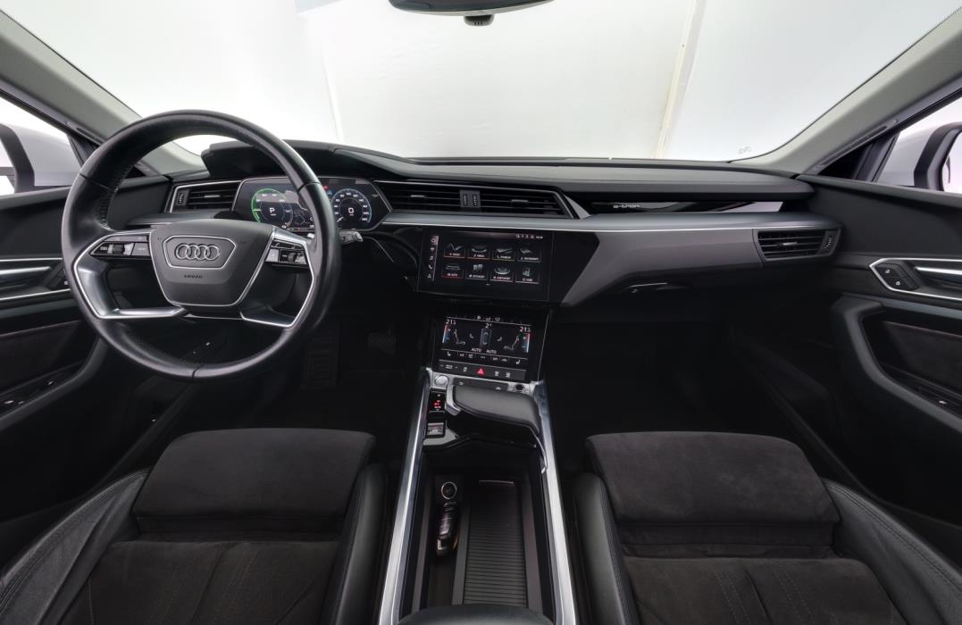 AUDI e-tron 2020