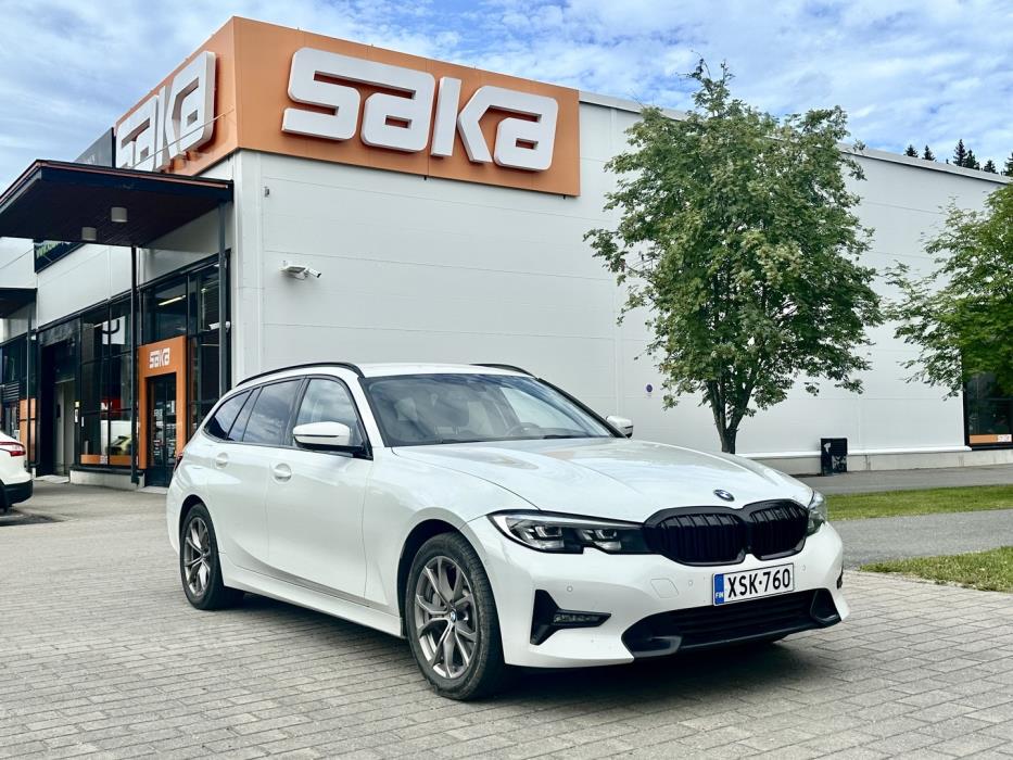 BMW 330 2021