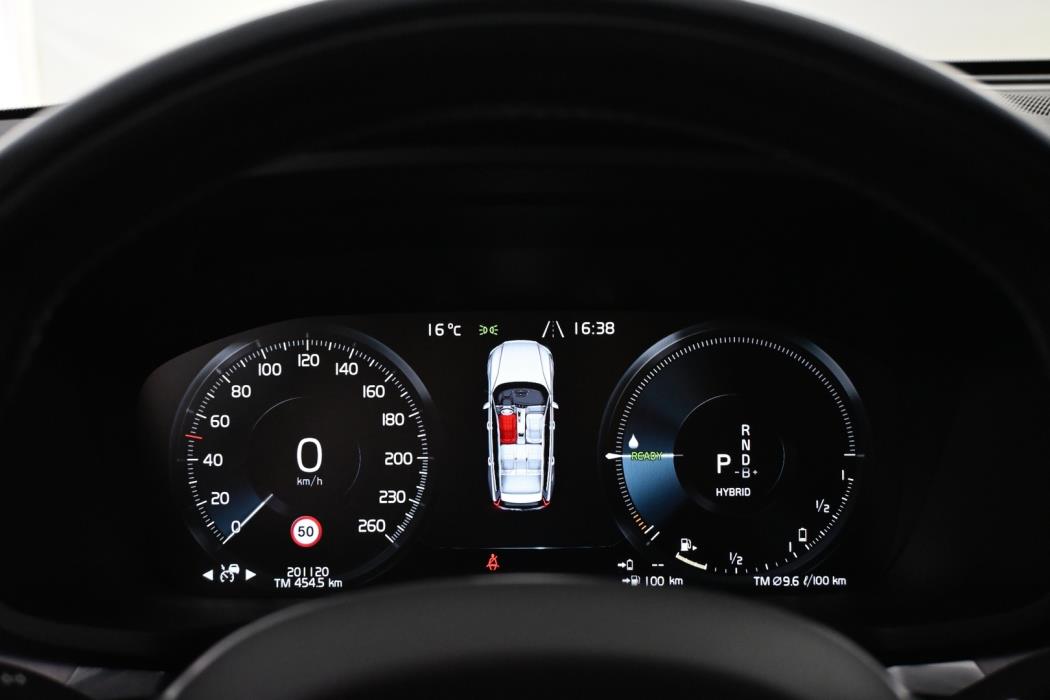 VOLVO V60 2021