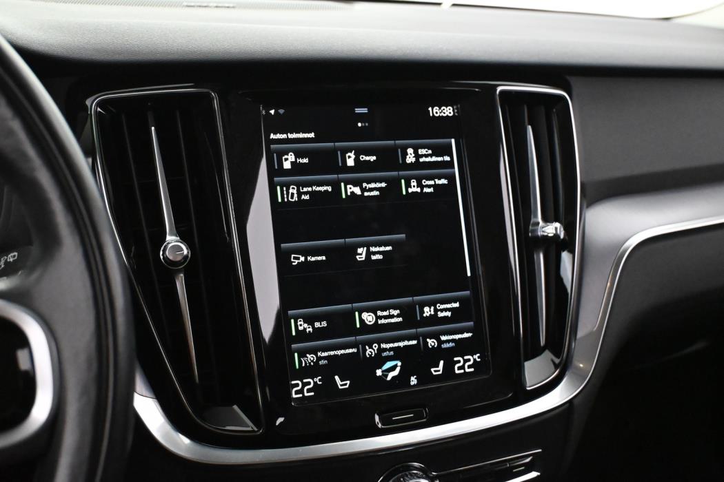 VOLVO V60 2021