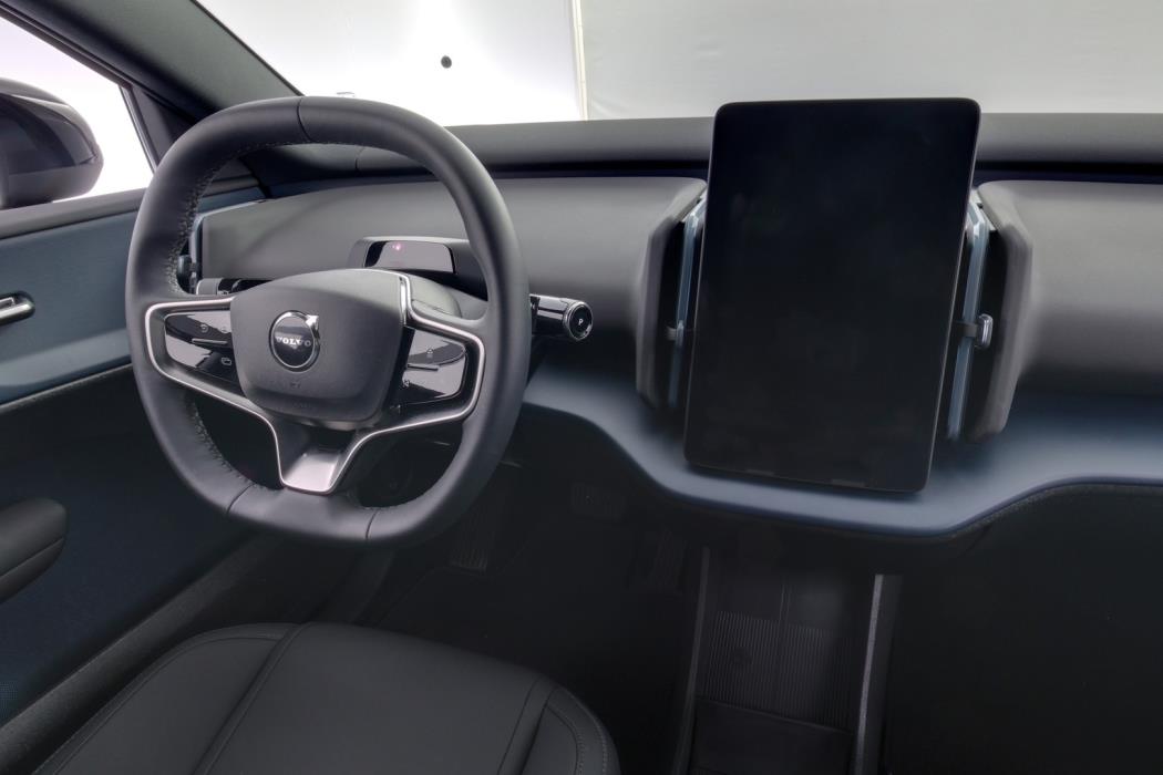 VOLVO EX30 2025