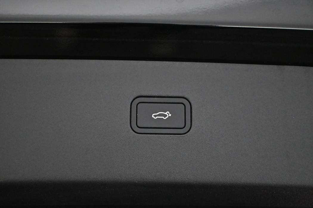 VOLVO EX30 2025