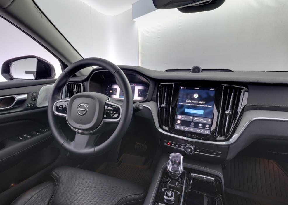 VOLVO V60 2025
