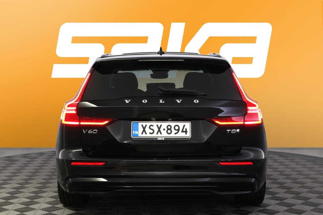 VOLVO V60 2025