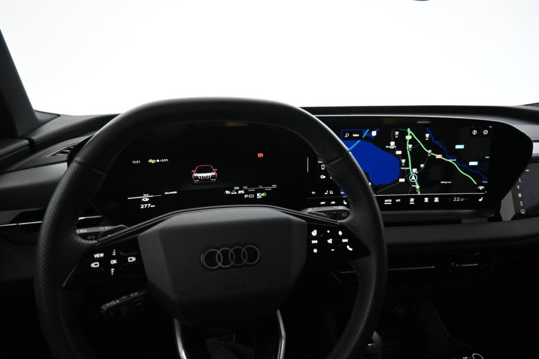 AUDI Q6 e-tron 2025