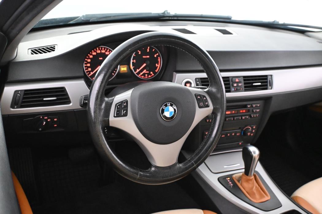 BMW 320 2005