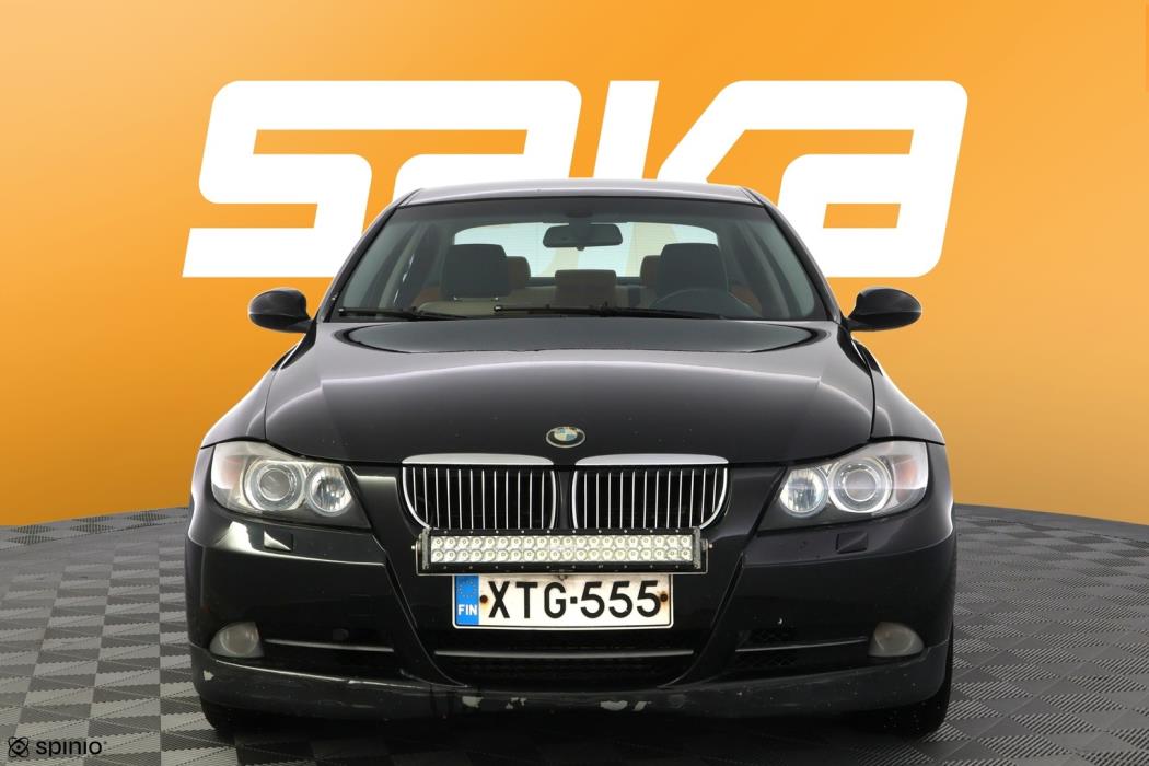 BMW 320 2005