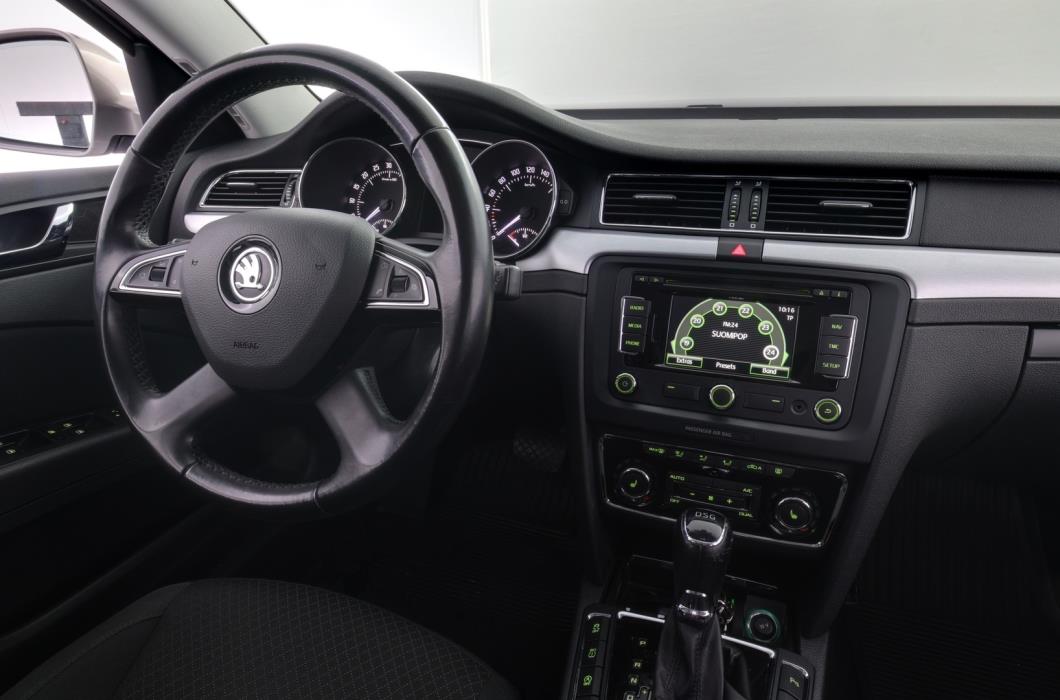 SKODA Superb 2014