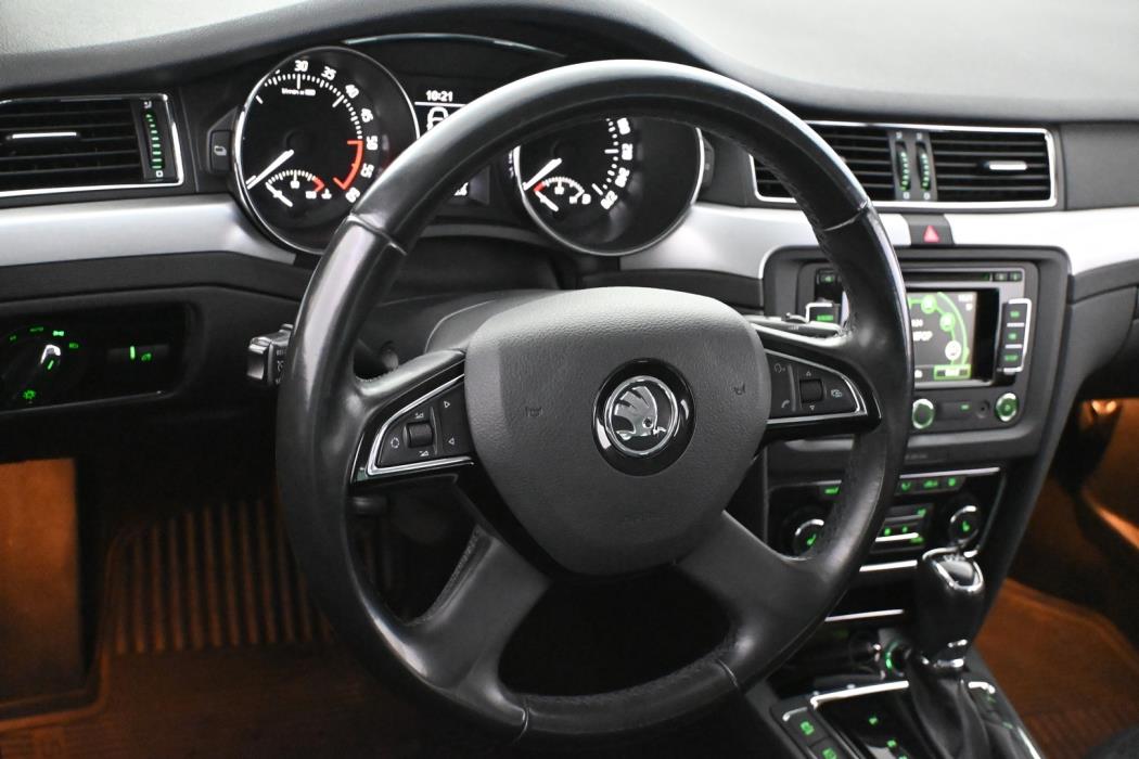 SKODA Superb 2014