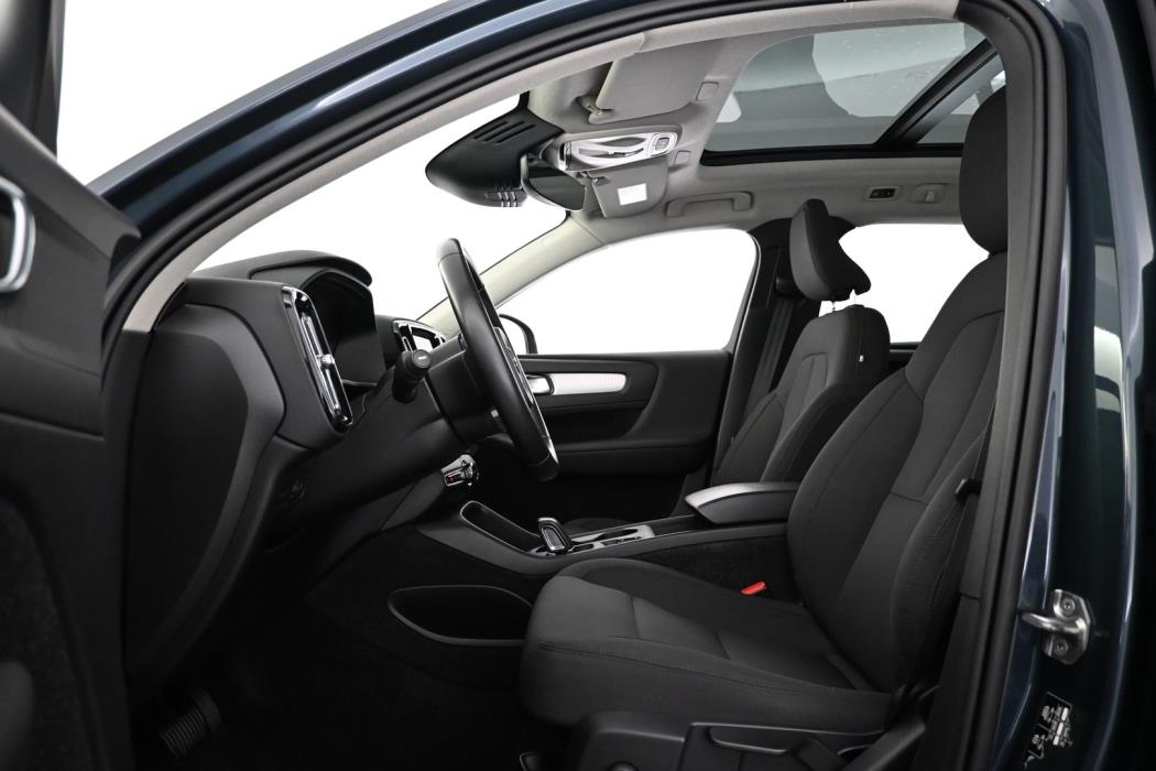 VOLVO XC40 2021