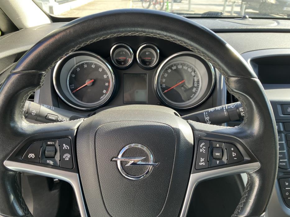 OPEL Astra 2014