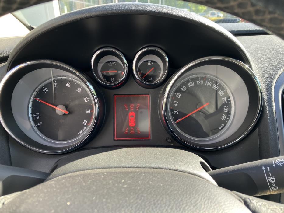 OPEL Astra 2014