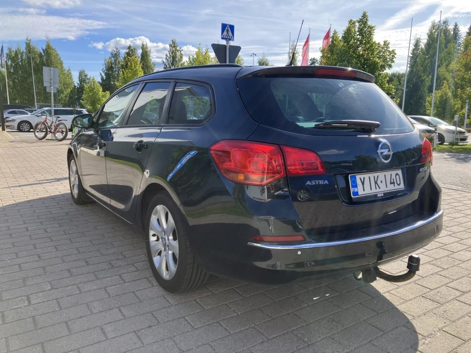 OPEL Astra 2014