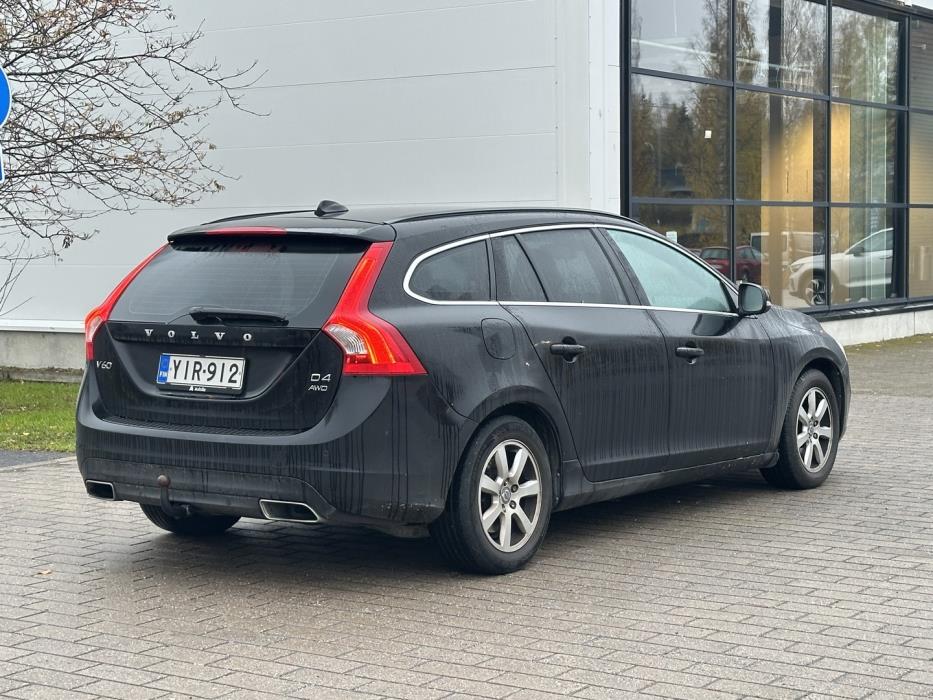 VOLVO V60 2014