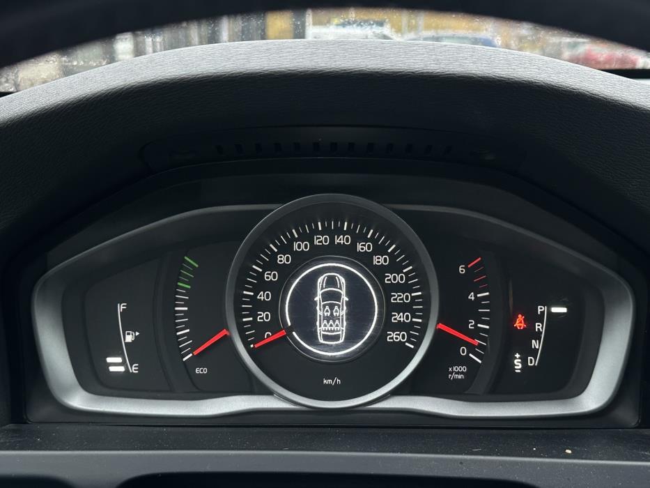 VOLVO V60 2014