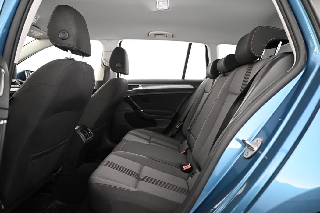 VOLKSWAGEN Golf 2017