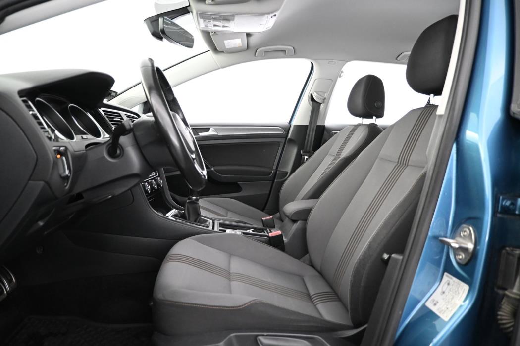 VOLKSWAGEN Golf 2017