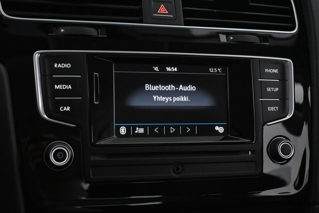 VOLKSWAGEN Golf 2017