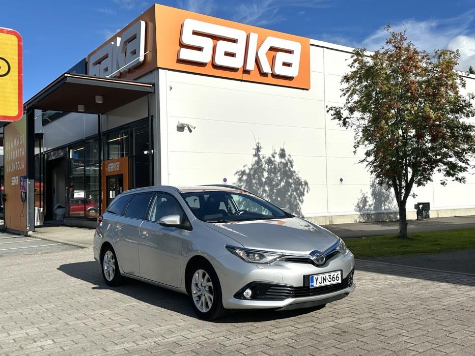 TOYOTA Auris 2017