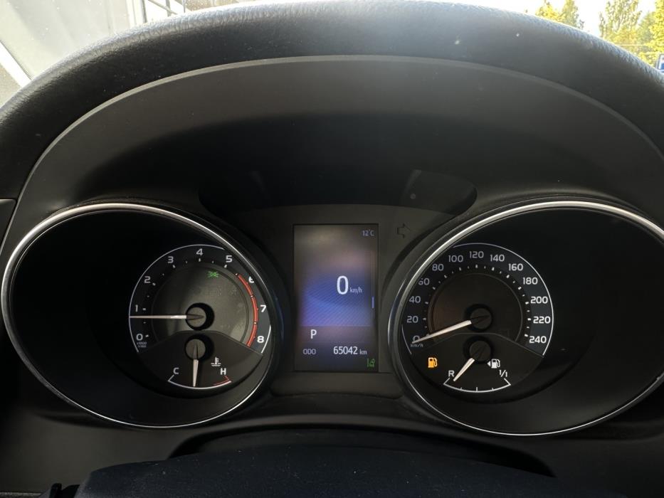 TOYOTA Auris 2017