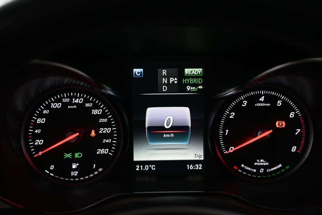 MERCEDES-BENZ GLC 2018