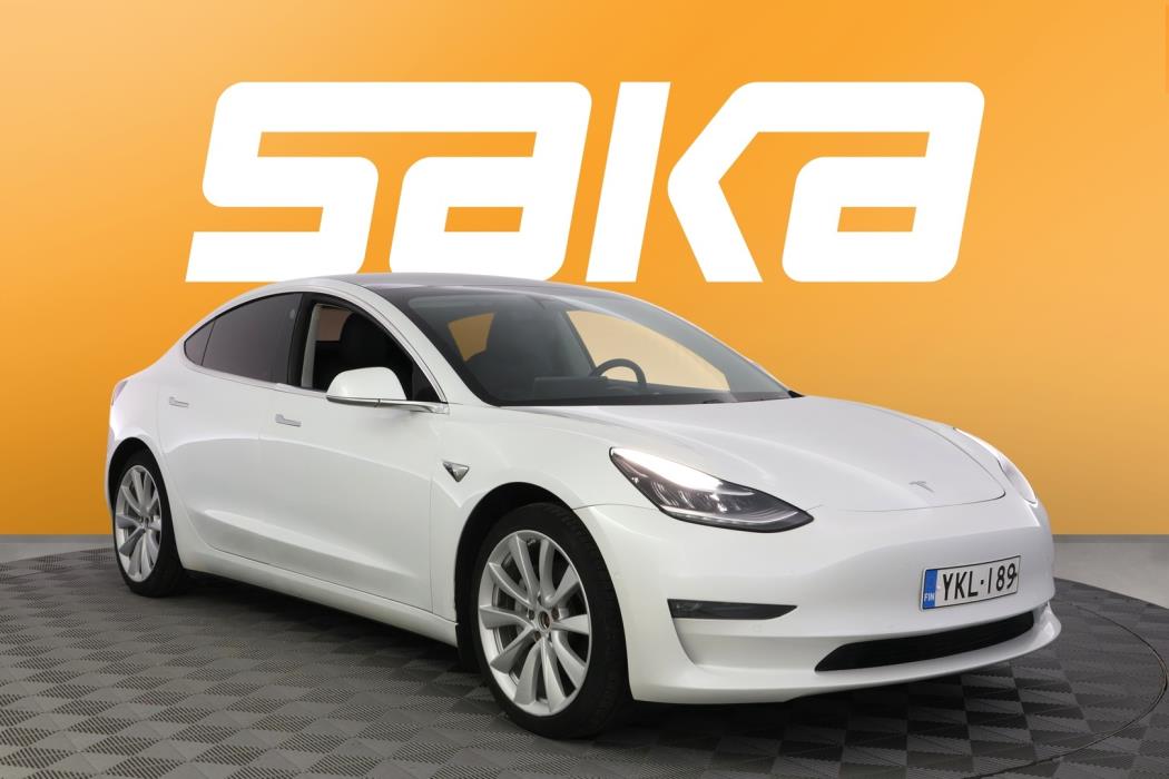 TESLA Model 3 2020