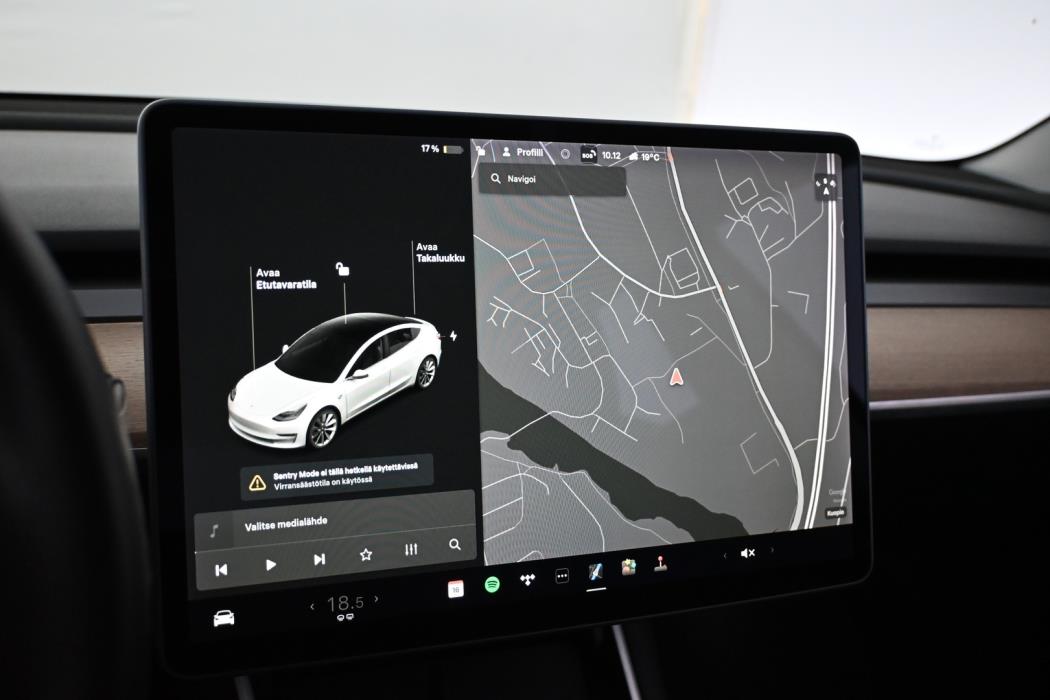 TESLA Model 3 2020