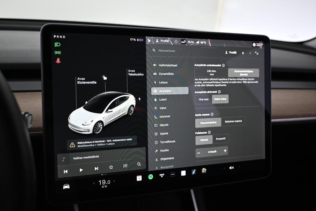 TESLA Model 3 2020