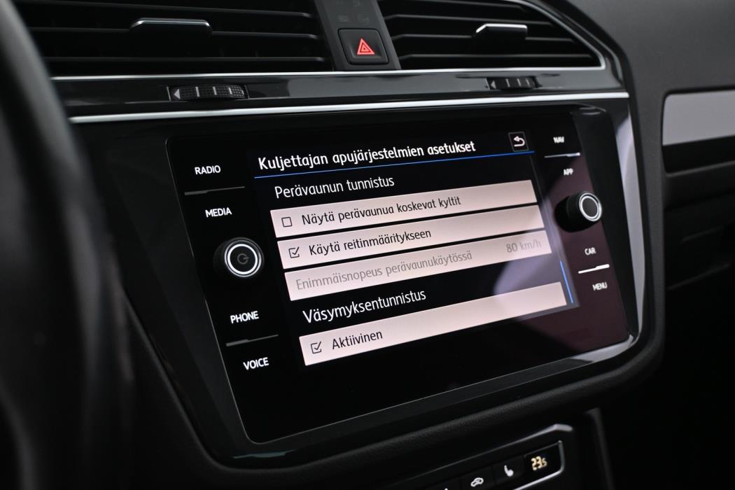 VOLKSWAGEN Tiguan 2020